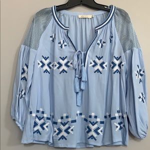 Boutique top size Small EEUC
